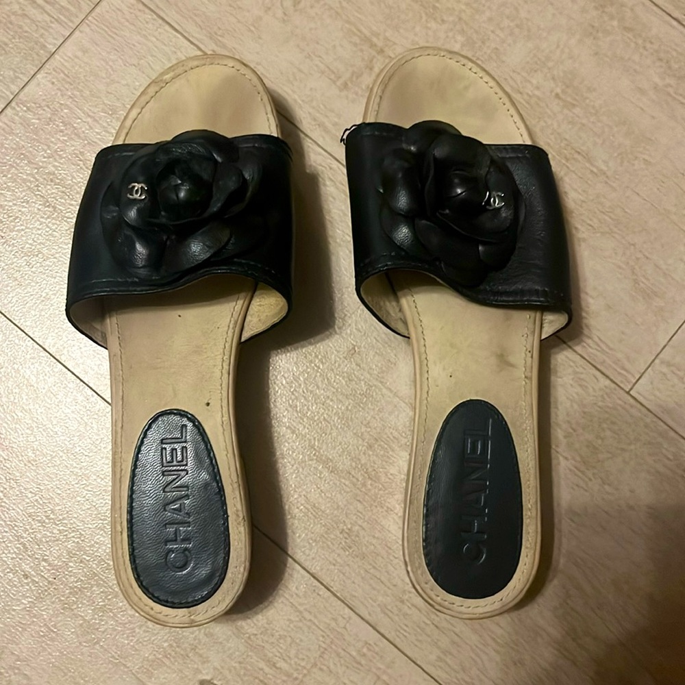 Authentic Chanel Camelia clogs size 36/6